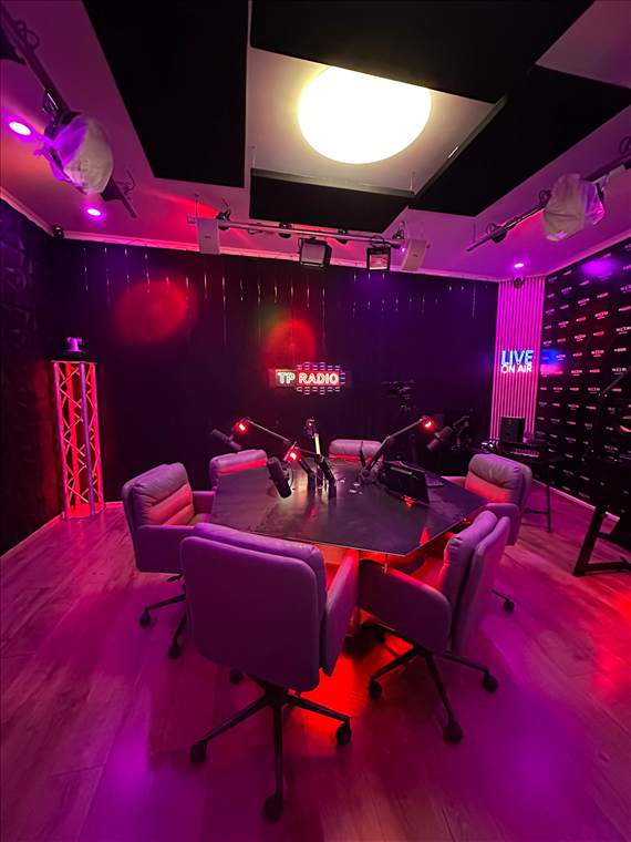 Studio TP Radio all'interno di TechPro Records