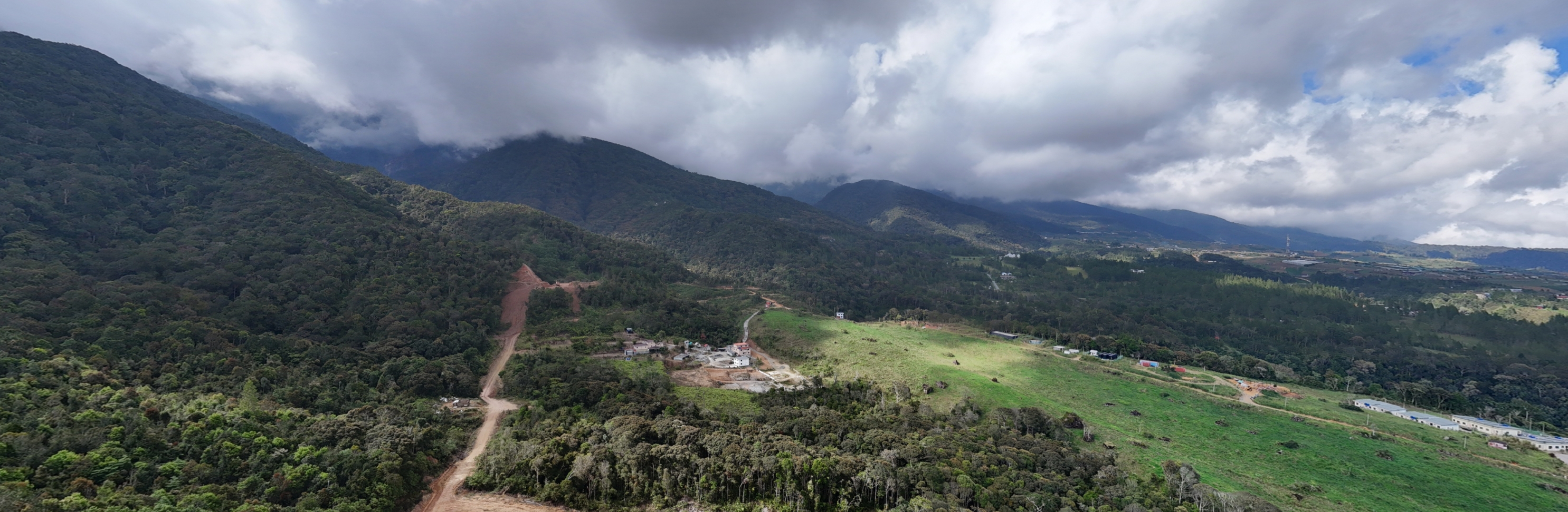 Roadside view panorama preview