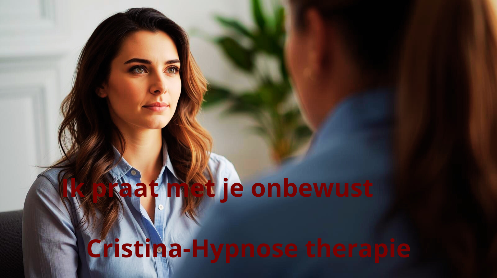 Een fotorealistische afbeelding van een hand die langzaam een ​​directe lichtbol begeleidt. De hand moet er warm en gastvrij uitzien, met een zachte, natuurlijke huidtextuur. De lichtbol moet een zachte, gouden kleur hebben, wat begeleiding en ondersteuning symboliseert. De achtergrond moet een zachte, warme kleur hebben. Deze afbeelding symboliseert het begeleidingsproces van hypnotherapie.