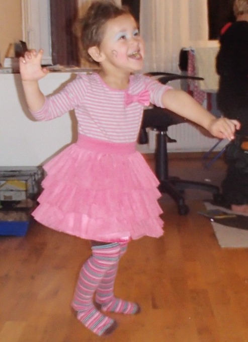 Create a visual mood board showcasing Ester Elin Lima Amdal's 'Musical Inspirations.' Feature a collection of stylized images representing her favorite artists, musical instruments, concert venues, and album covers. Arrange the images in a visually appealing way, perhaps connecting them with lines or pathways to symbolize her musical journey. Use a color palette that reflects the diversity of her musical tastes – bright colors for upbeat songs, muted tones for introspective melodies. Add elements like handwritten lyrics, concert tickets, and headphones to create a personal and relatable feel. The overall composition should feel inspiring and inviting, encouraging viewers to discover new music.