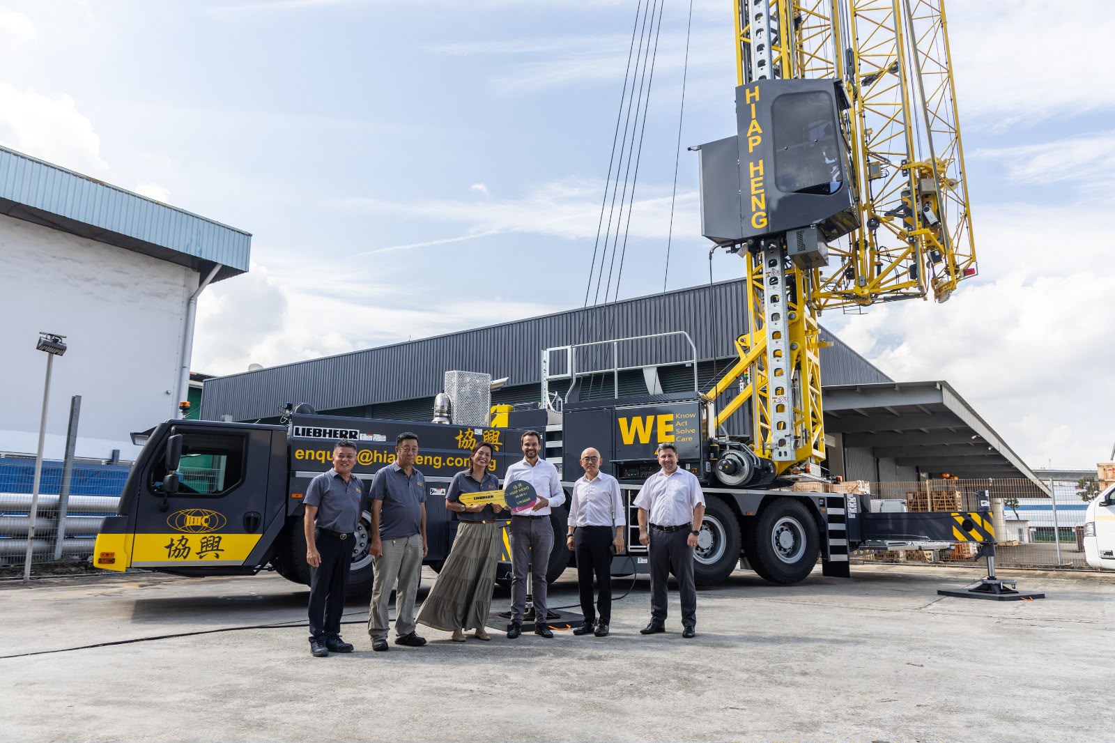 Liebherr MK88 front view