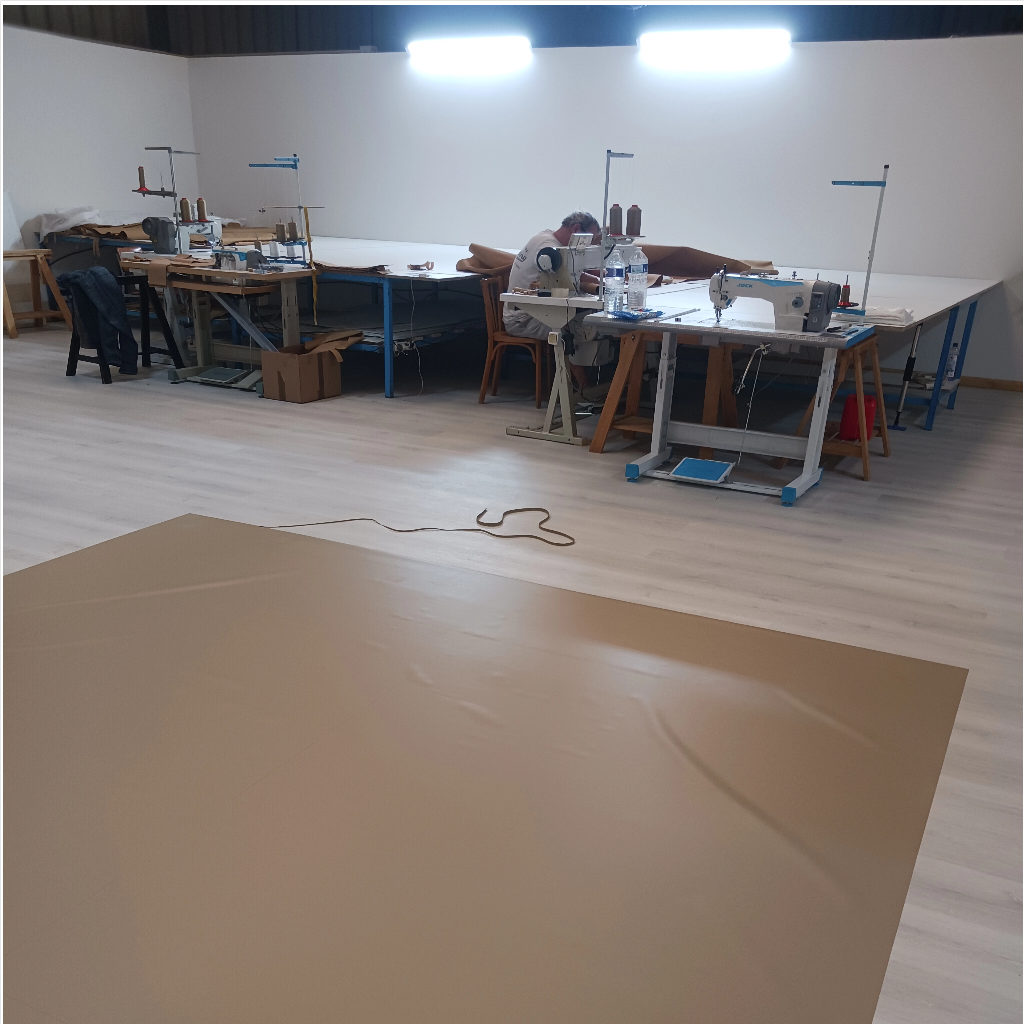 Fabrication artisanale en cuir