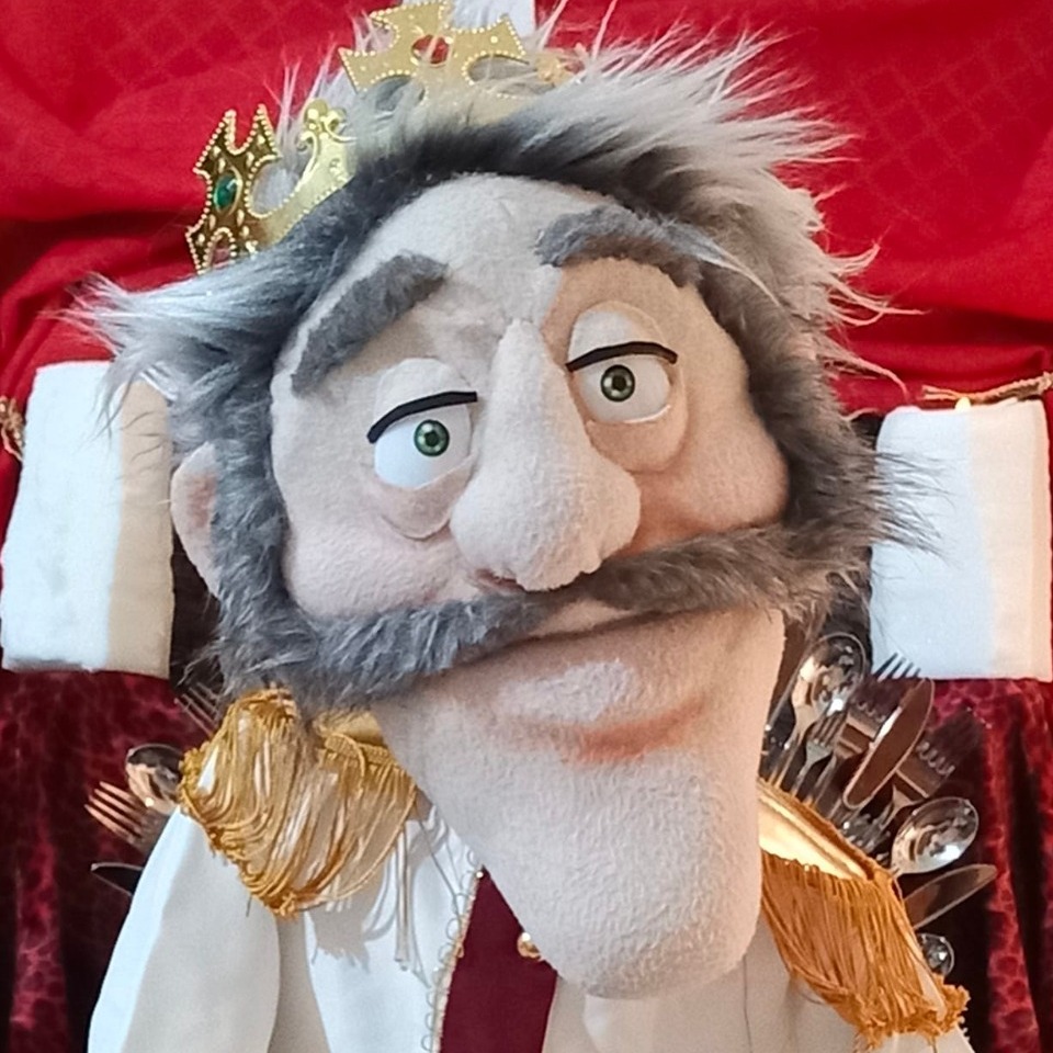 A photorealistic image of a beautifully designed mascot character standing proudly against a clean, modern background. The character should embody the values of professionalism, trustworthiness, and innovation. Focus on intricate details, such as the character's facial expression, posture, and clothing, to convey a sense of personality and authenticity. The lighting should be soft and flattering, highlighting the character's best features. The overall style should be sophisticated and elegant, reflecting the high-end quality of the design.