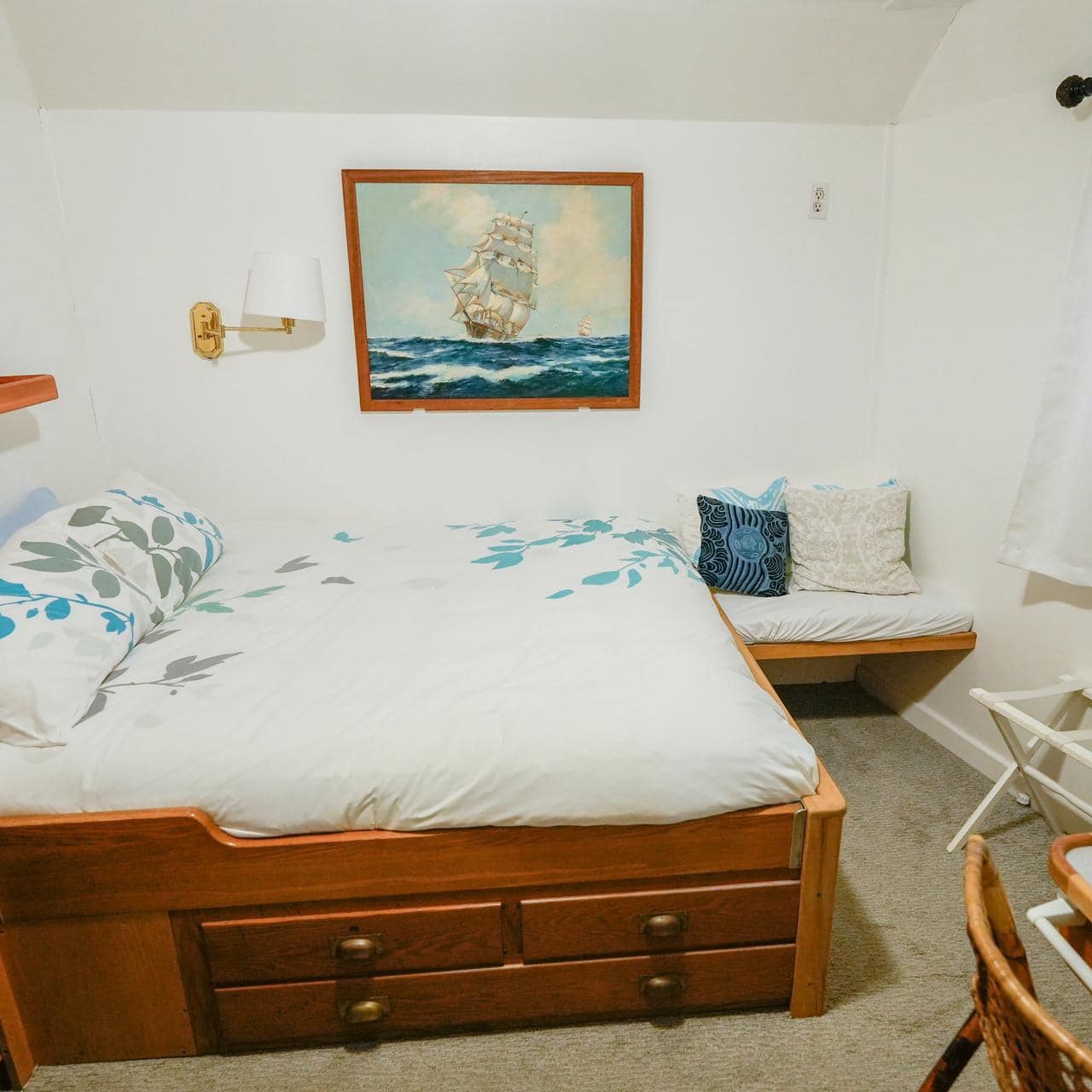 A stylized image that represents various culinary concepts served on the yacht, such as a mix of different dishes represented in an artistic way. Use vivid colors to entice the viewer.