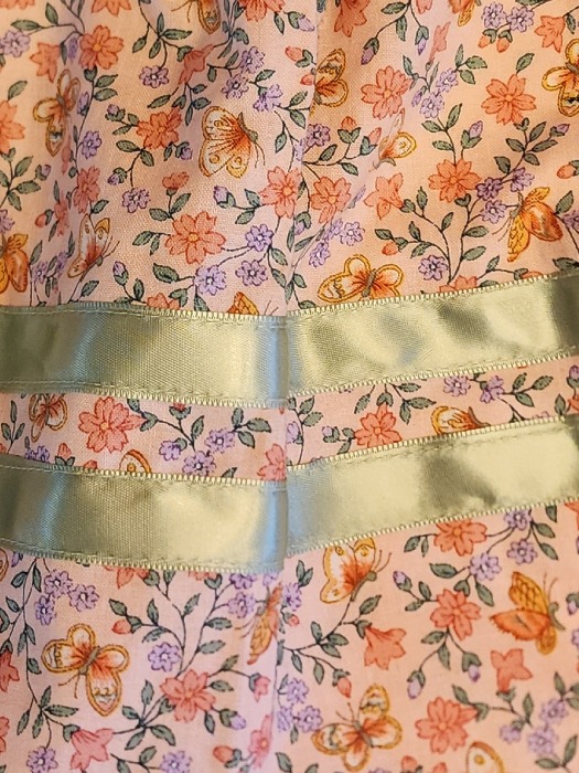 pink floral green ribbon