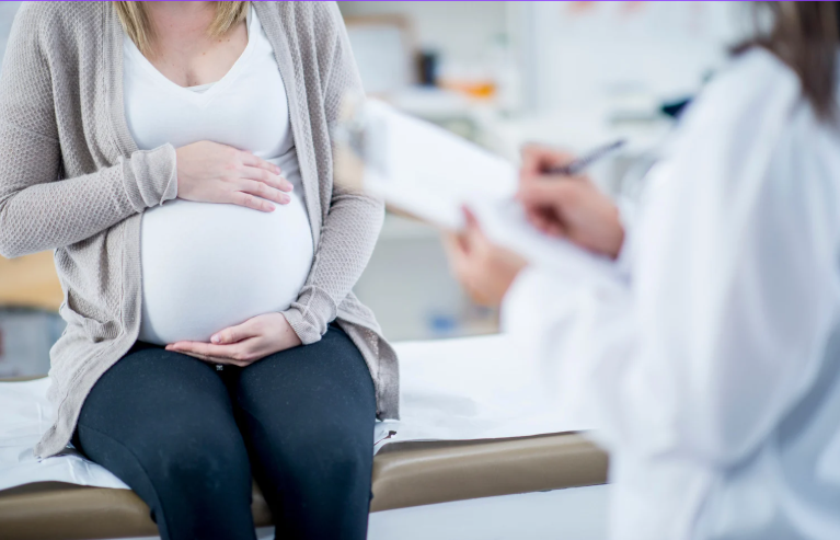 Photorealistic image of a doctor examining a pregnant woman's belly. Soft lighting. Focus on the connection between doctor and patient.