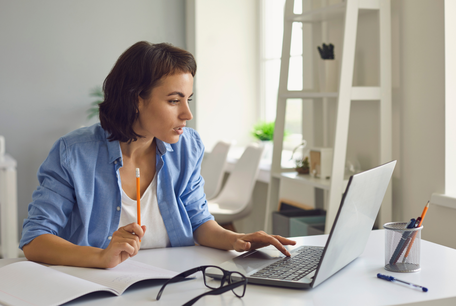 A strong, photorealistic image representing success in the DELF exam. Visualize a close-up of a DELF certificate with a high score, with a subtle celebratory glow surrounding it. The background can be blurred, focusing on the certificate itself. The image should convey a sense of accomplishment and achievement.